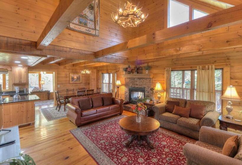 کابین, Riverstone Condo Resort & Spa