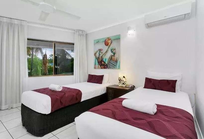 آپارتمان ممتاز دوخوابه رو به دریا, Roydon Beachfront Apartments