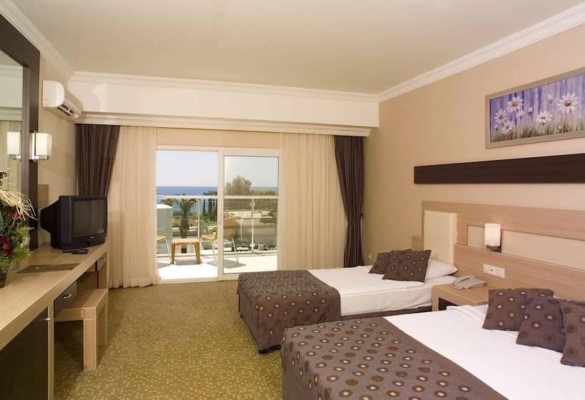 スタンダードトリプルルーム, Telatiye Resort Hotel   All Inclusive