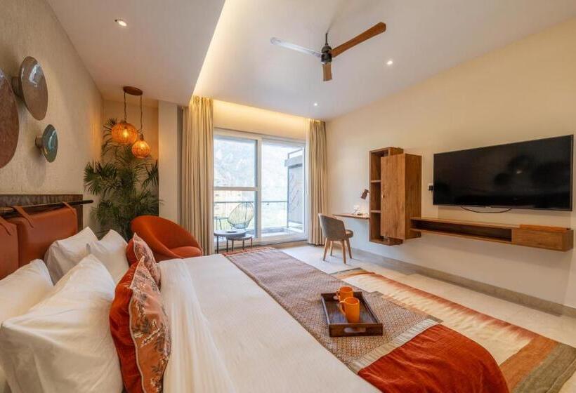 Полулюкс, Antalya Rishikesh