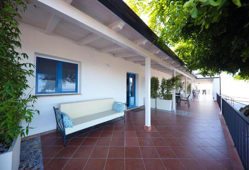 デラックスルーム, Skyview Cefalù