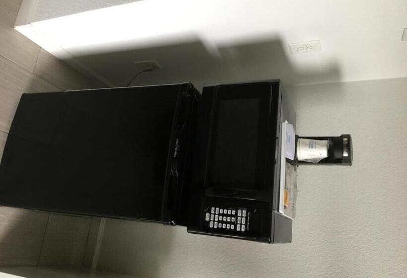 إستوديو قياسى سرير كينج, Arya Blu Inn And Suites