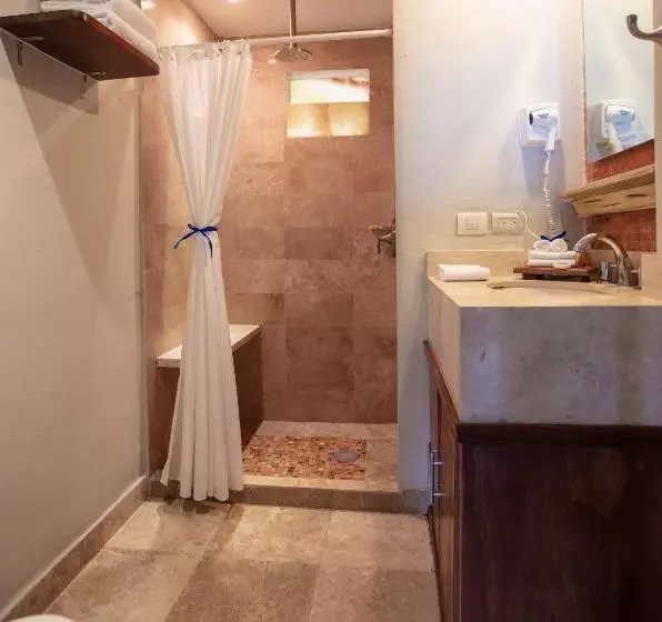 اتاق سوپریور با چشم‌انداز دریا, Blue Chairs Beachfront Resort Puerto Vallarta - Adults Only