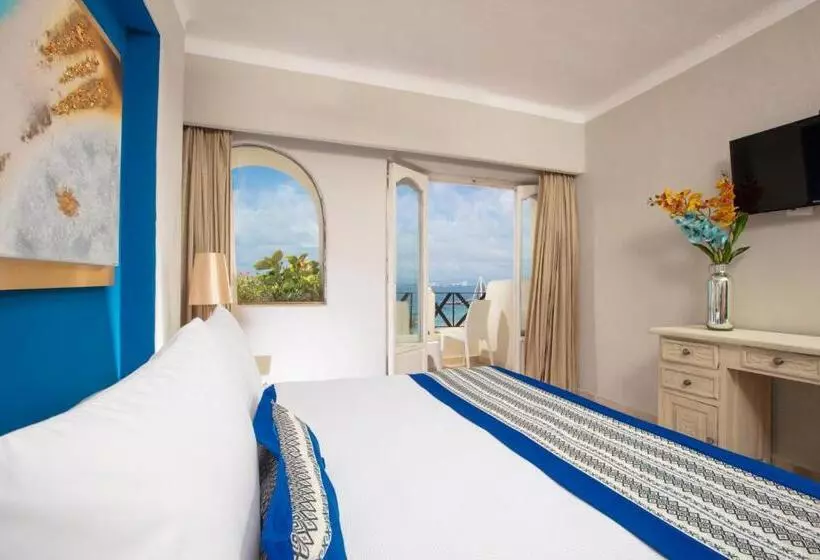 اتاق لوکس با چشم‌انداز دریا, Blue Chairs Beachfront Resort Puerto Vallarta - Adults Only