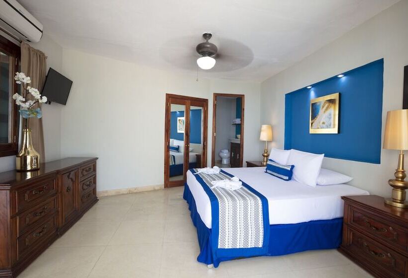 Master Suite, Blue Chairs Resort by The Sea - Adults Only