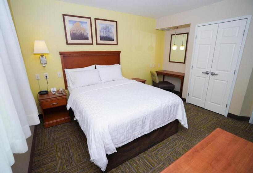 Люкс Адаптированный для Инвалидов, Candlewood Suites Boise   Towne Square, An Ihg