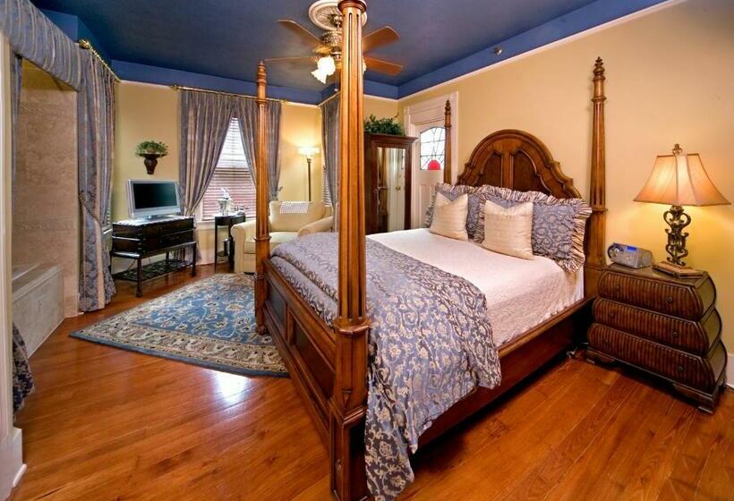 חדר דלוקס, Cedar House Inn