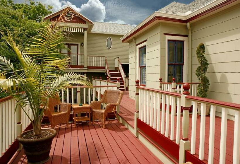 חדר דחוקס עם מיטת קינג, Cedar House Inn