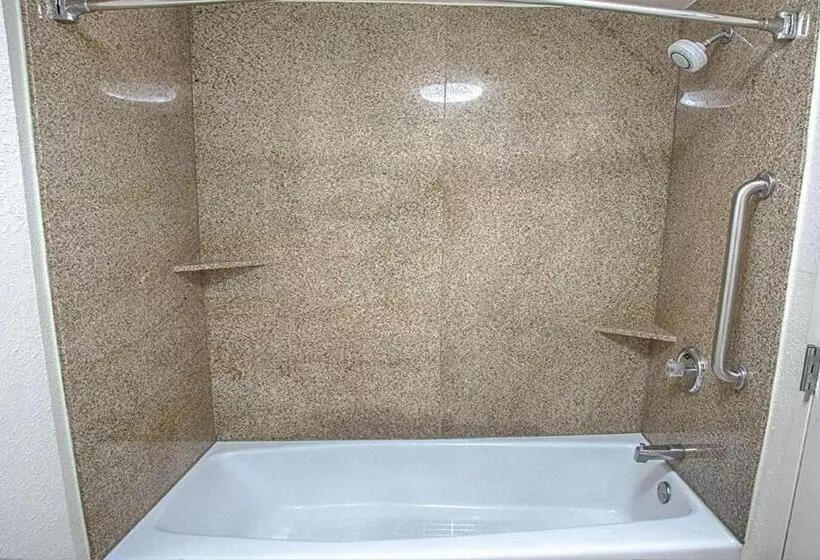 身障者適用キングサイズベッドルーム, Comfort Inn