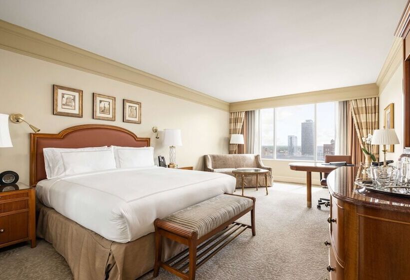 Quarto Superior, Conrad Indianapolis
