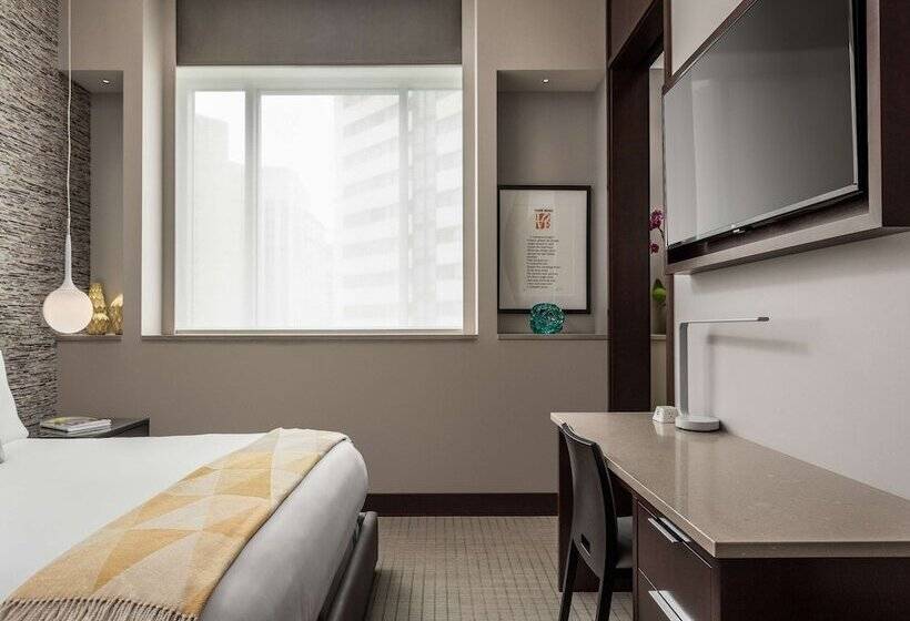 סוויטה, Conrad Indianapolis