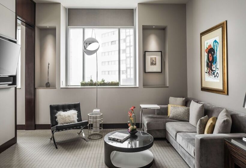 סוויטה, Conrad Indianapolis