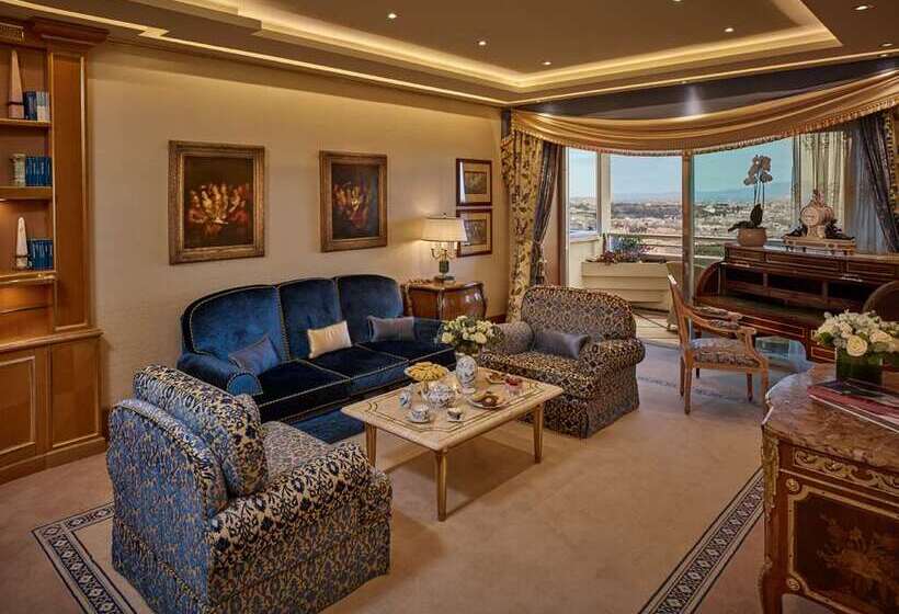 מיטת קינג בסוויטה, Conrad Indianapolis