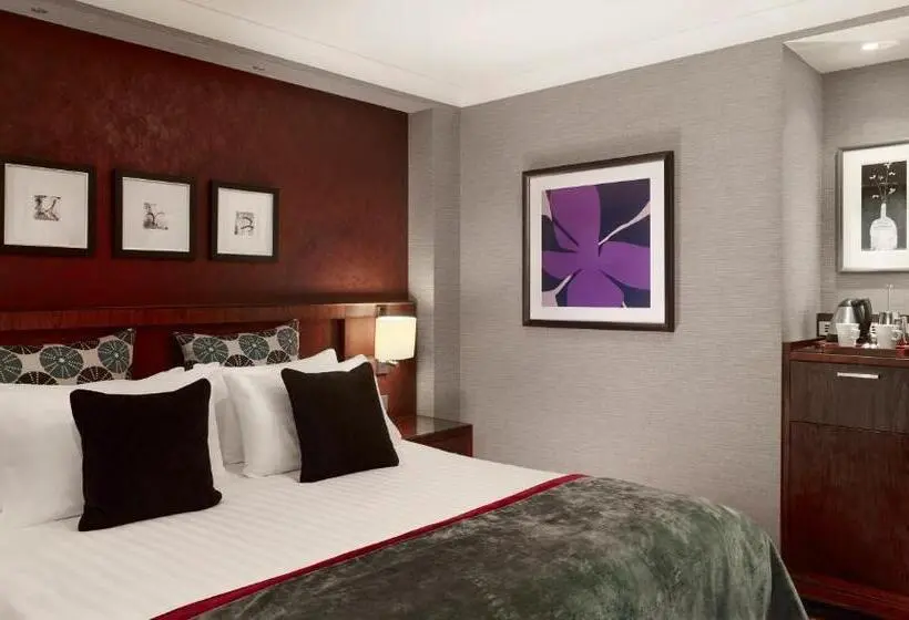 スイート, Crowne Plaza London   Gatwick Airport, An Ihg
