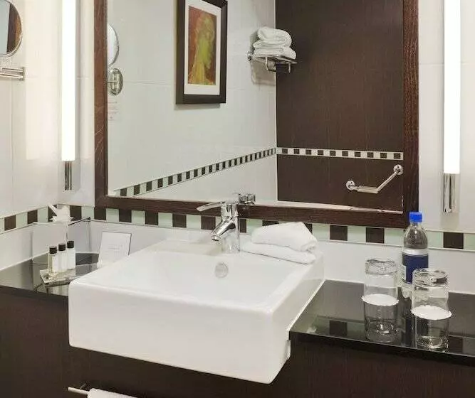 プレミアムルーム, Crowne Plaza London   Gatwick Airport, An Ihg