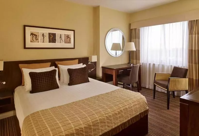 スタンダードルーム, Crowne Plaza London   Gatwick Airport, An Ihg