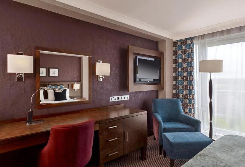 Номер Клуб, Crowne Plaza London Gatwick Airport, An Ihg