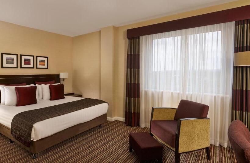 Номер Премиум, Crowne Plaza London   Gatwick Airport, An Ihg