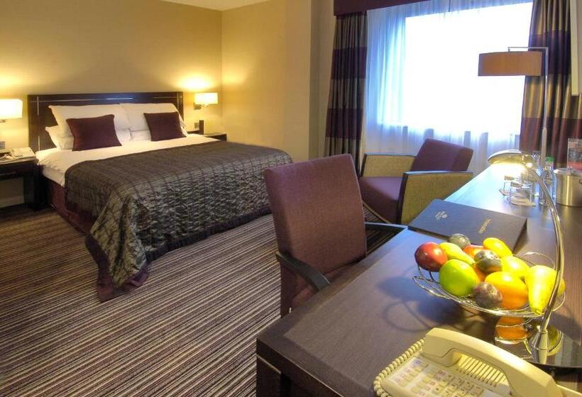 Номер Премиум, Crowne Plaza London Gatwick Airport, An Ihg