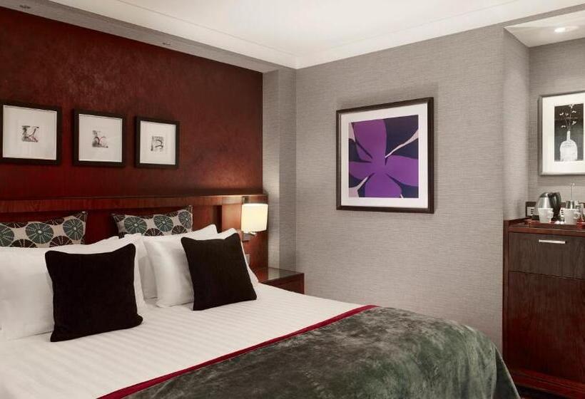 Номер Премиум, Crowne Plaza London Gatwick Airport, An Ihg