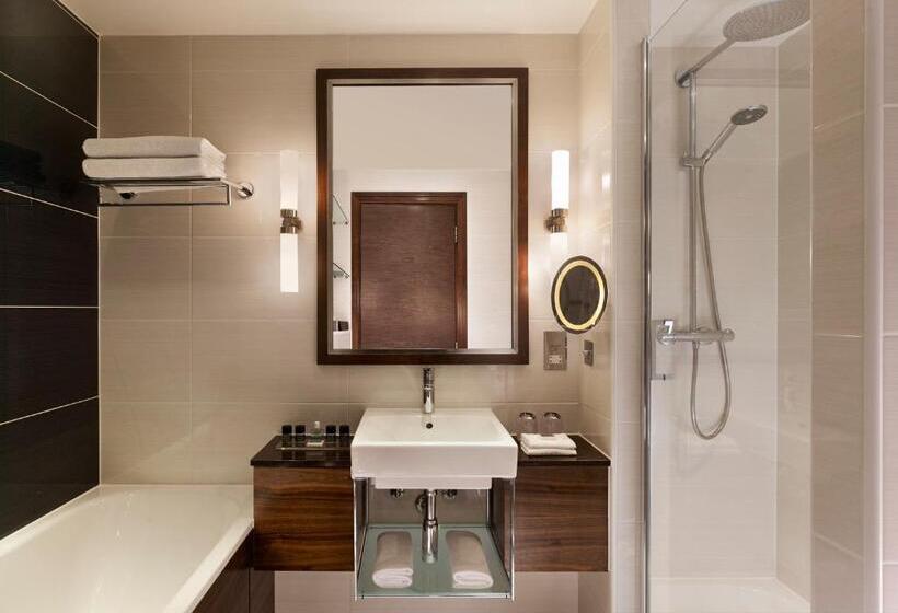 Номер Премиум, Crowne Plaza London   Gatwick Airport, An Ihg