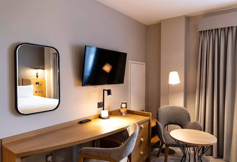 プレミアムルーム, Crowne Plaza London   Gatwick Airport, An Ihg