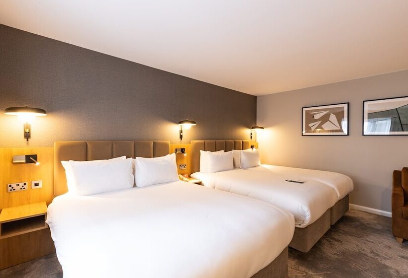 Номер Премиум, Crowne Plaza London Gatwick Airport, An Ihg