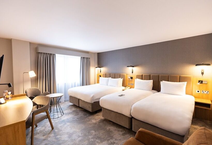Номер Премиум, Crowne Plaza London Gatwick Airport, An Ihg