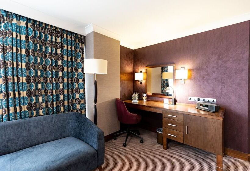 Номер Премиум, Crowne Plaza London Gatwick Airport, An Ihg
