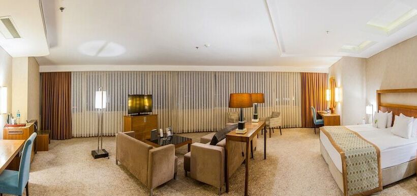 주니어 스위트, Dedeman Konya Hotel Convention Center