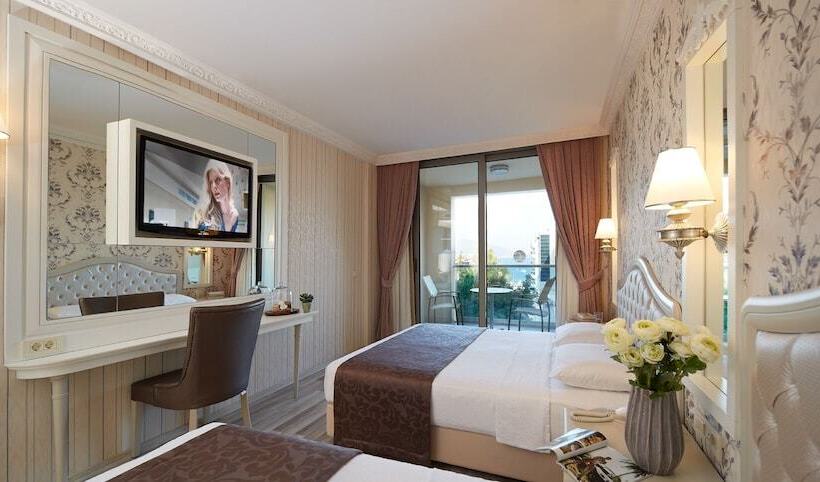 Номер Стандарт Трехместный, Emre Beach & Emre Hotel