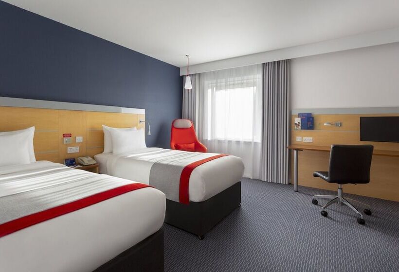 장애인을 위한 스탠다드 룸, Holiday Inn Express Birmingham Redditch, An Ihg