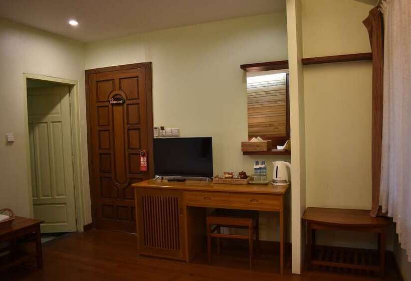 بانگلوی لوکس, Paradise Hotel Nyaung Shwe