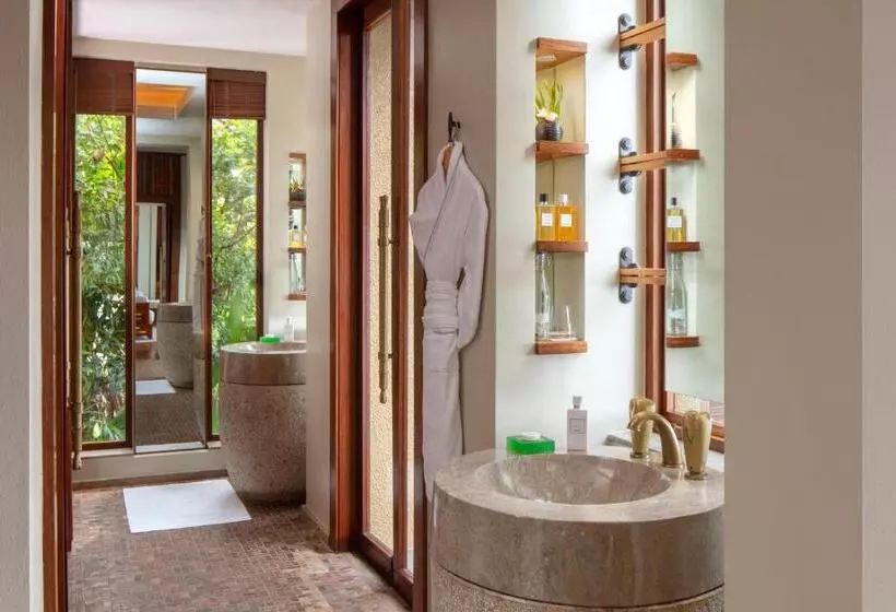 ویلای 1 خوابه با چشم‌انداز دریا, Anantara Maia Seychelles Villas