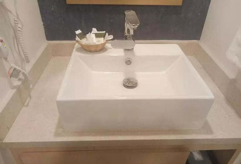 سوییت جونیور, Baja Inn Hoteles La Mesa
