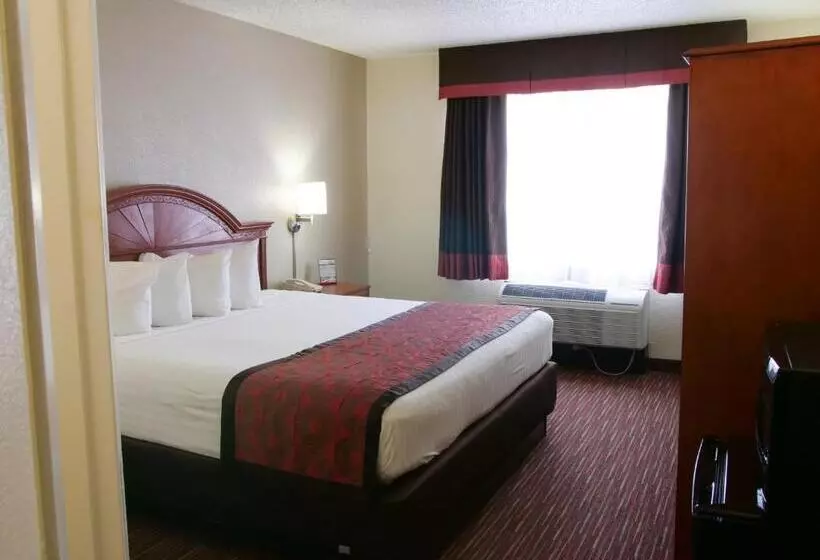 身障者適用キングサイズベッドルーム, Baymont By Wyndham Louisville East