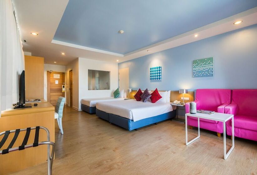 اتاق لوکس با چشم‌انداز استخر, Best Bella Pattaya