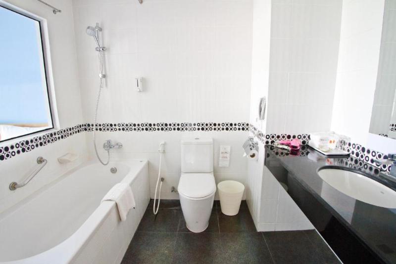 اتاق لوکس سه تخته, Best Bella Pattaya