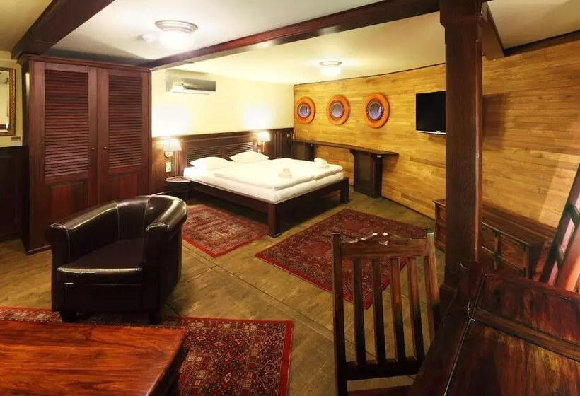 Junior Suite, Boat Hotel Matylda