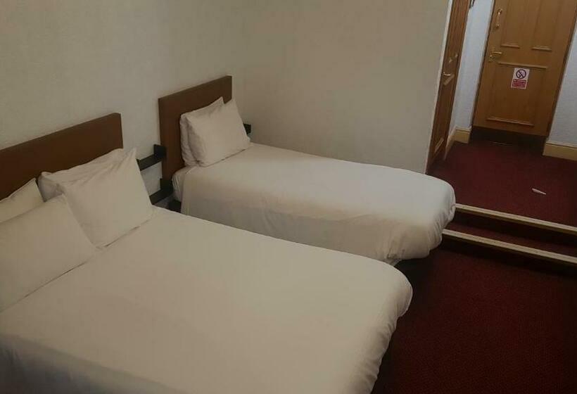 غرفة قياسية, George & Dragon