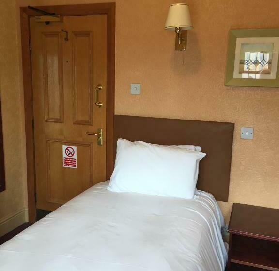 غرفة قياسية فردية, George & Dragon