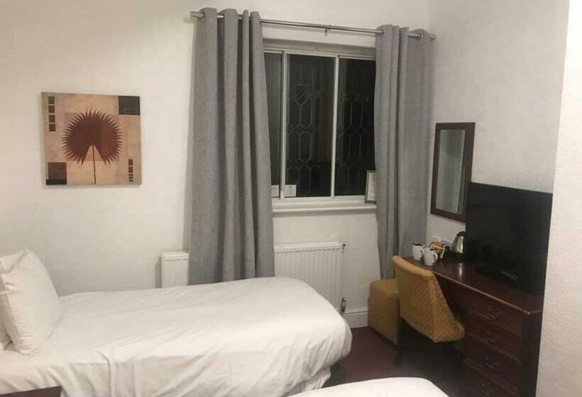 غرفة قياسية, George & Dragon