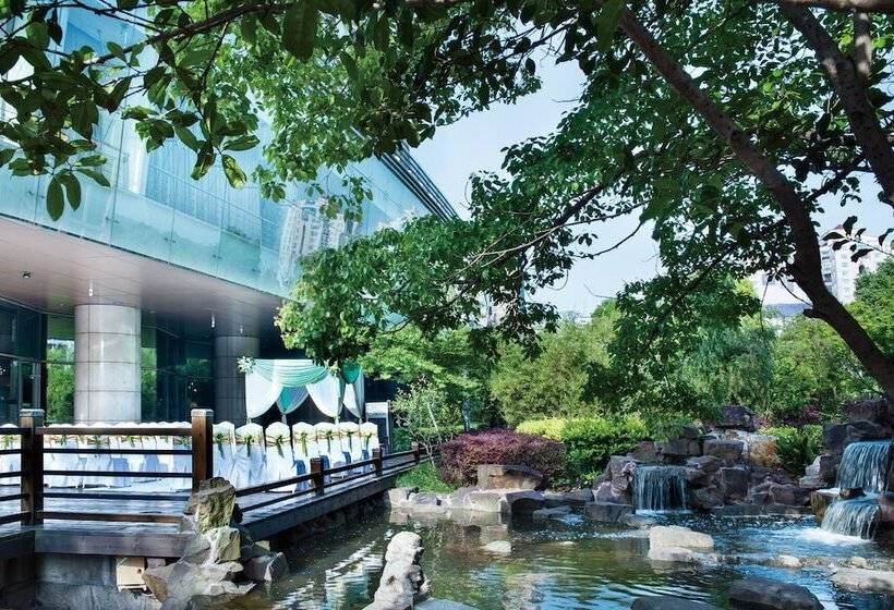 이그제큐티브 스위트, Grand Millennium Shanghai Hongqiao