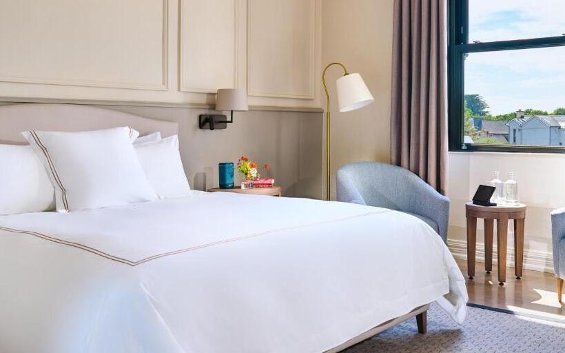 اتاق استاندارد, The Lansdowne Kenmare