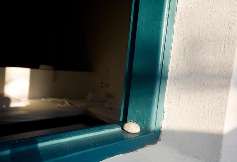 استودیوی استاندارد, Oias Sunset