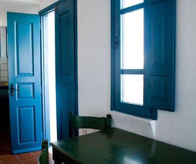 استودیوی استاندارد, Oias Sunset