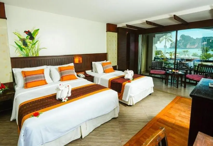 Superior Triple Room