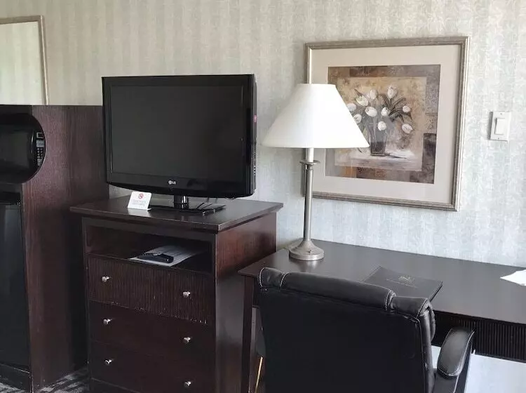 ２ダブルベッドのスタンダードルーム, Quality Inn Fredericksburg Near Historic Downtown