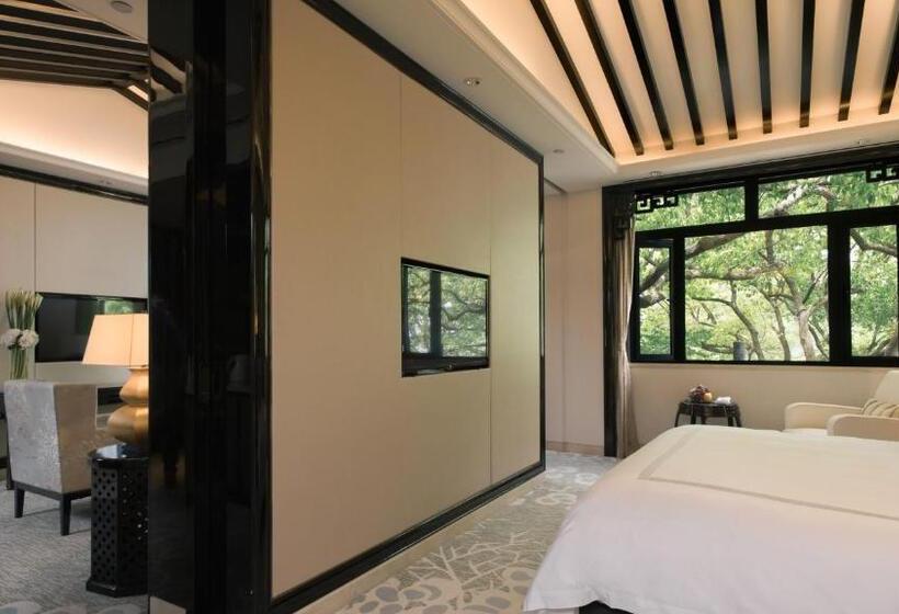 디럭스 룸, Zhejiang Xizi