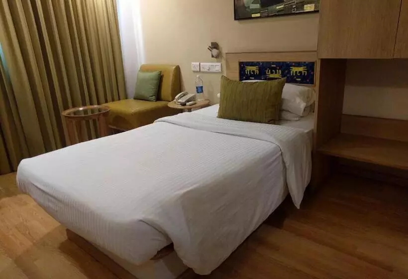 スタンダードシングルルーム, Lemon Tree Hotel, Udyog Vihar, Gurugram